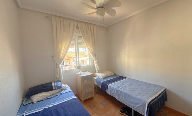 Venta - Apartamento / piso -
Orihuela Costa - Playa Flamenca