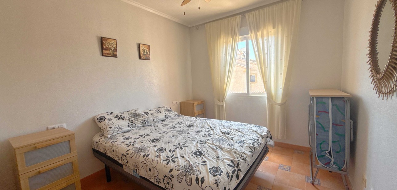 Venta - Apartamento / piso -
Orihuela Costa - Playa Flamenca