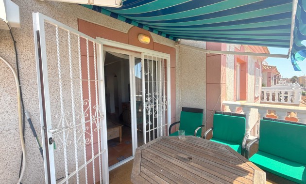 Venta - Apartamento / piso -
Orihuela Costa - Playa Flamenca