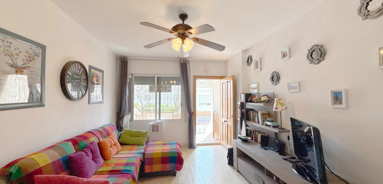 Venta - Apartamento / piso -
Orihuela Costa - Cabo Roig