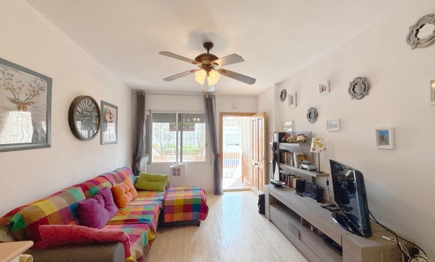 Venta - Apartamento / piso -
Orihuela Costa - Cabo Roig
