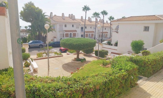 Venta - Apartamento / piso -
Orihuela Costa - Cabo Roig