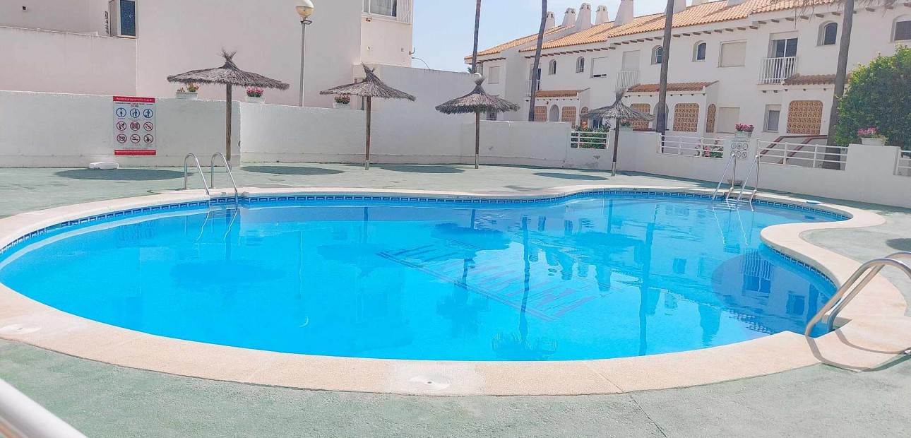Venta - Apartamento / piso -
Orihuela Costa - Cabo Roig