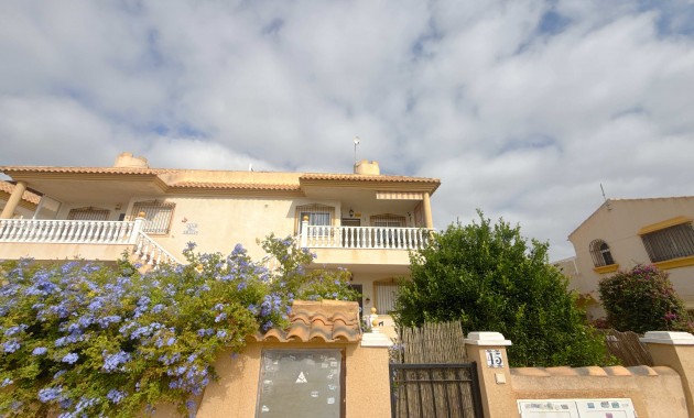 Venta - Apartamento / piso -
Orihuela Costa - La Regia