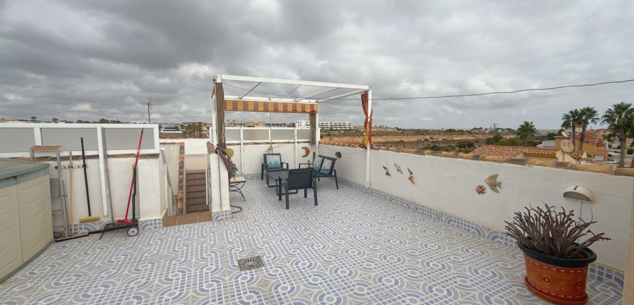 Venta - Apartamento / piso -
Orihuela Costa - La Regia