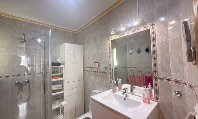 Venta - Apartamento / piso -
Orihuela Costa - La Regia