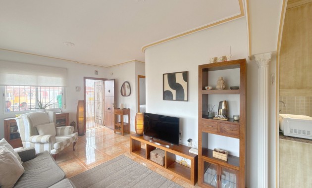 Venta - Apartamento / piso -
Orihuela Costa - La Regia