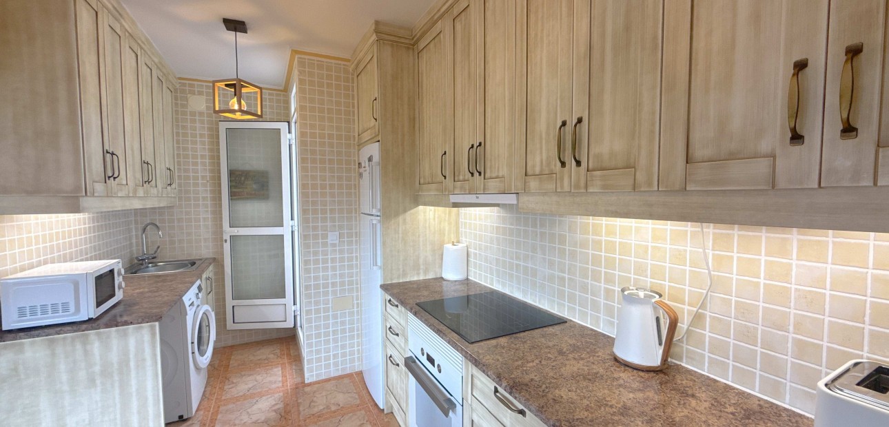 Venta - Apartamento / piso -
Orihuela Costa - La Regia