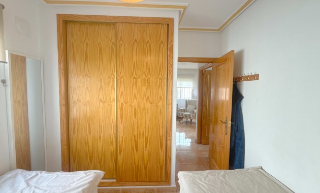 Venta - Apartamento / piso -
Orihuela Costa - La Regia