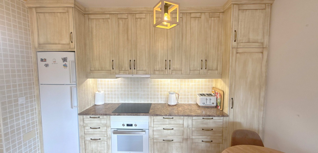 Venta - Apartamento / piso -
Orihuela Costa - La Regia