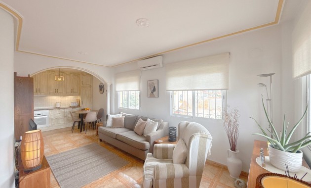 Venta - Apartamento / piso -
Orihuela Costa - La Regia