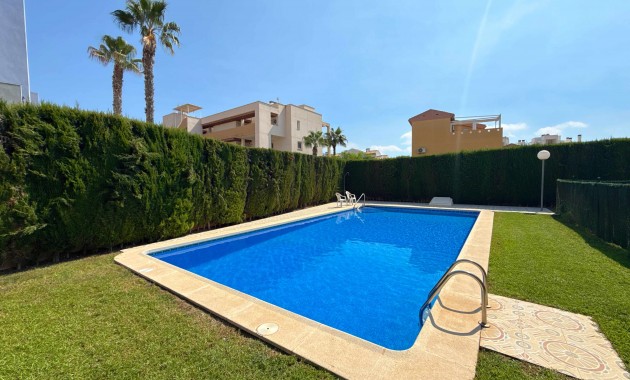 Venta - Apartamento / piso -
Orihuela Costa - Cabo Roig