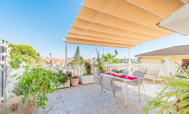 Venta - Villa -
Orihuela Costa - Los Balcones