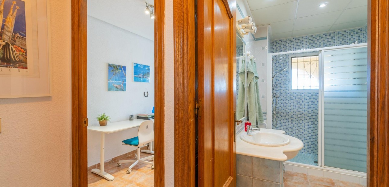 Venta - Villa -
Orihuela Costa - Los Balcones