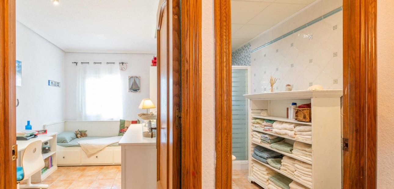 Venta - Villa -
Orihuela Costa - Los Balcones