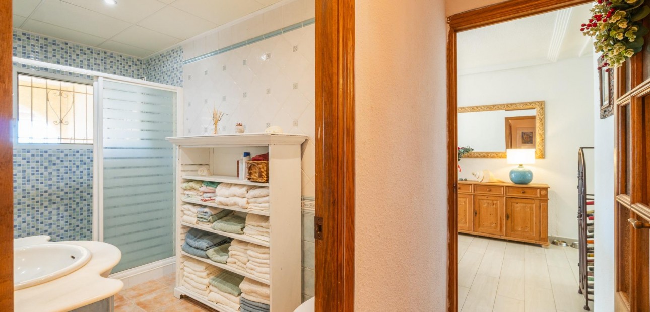 Venta - Villa -
Orihuela Costa - Los Balcones