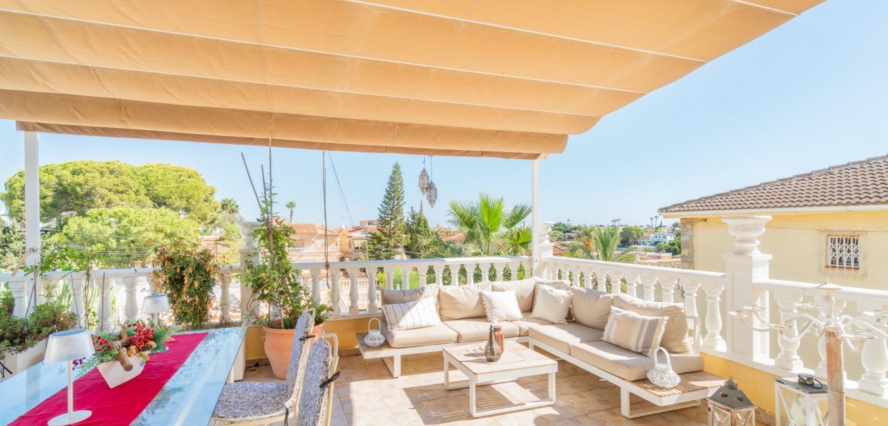 Venta - Villa -
Orihuela Costa - Los Balcones