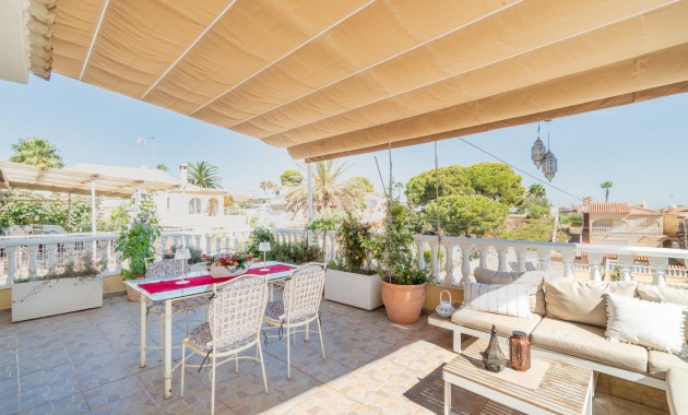 Venta - Villa -
Orihuela Costa - Los Balcones