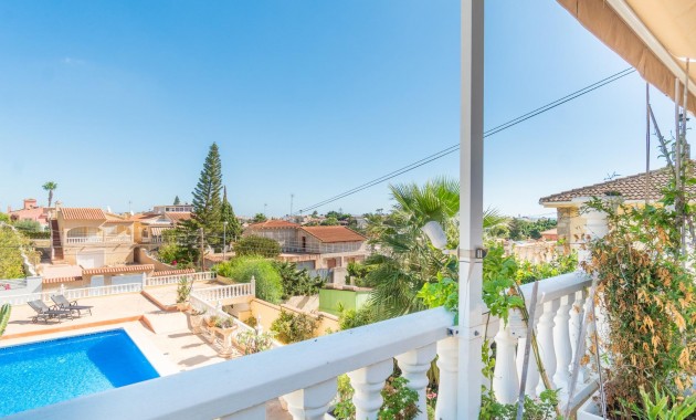 Venta - Villa -
Orihuela Costa - Los Balcones