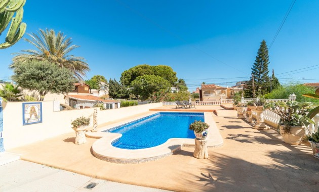 Venta - Villa -
Orihuela Costa - Los Balcones