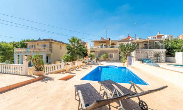 Venta - Villa -
Orihuela Costa - Los Balcones