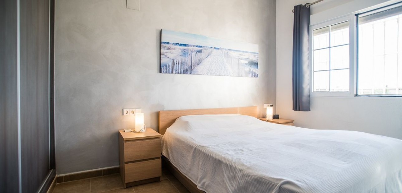 Venta - Villa -
CATRAL - Catral