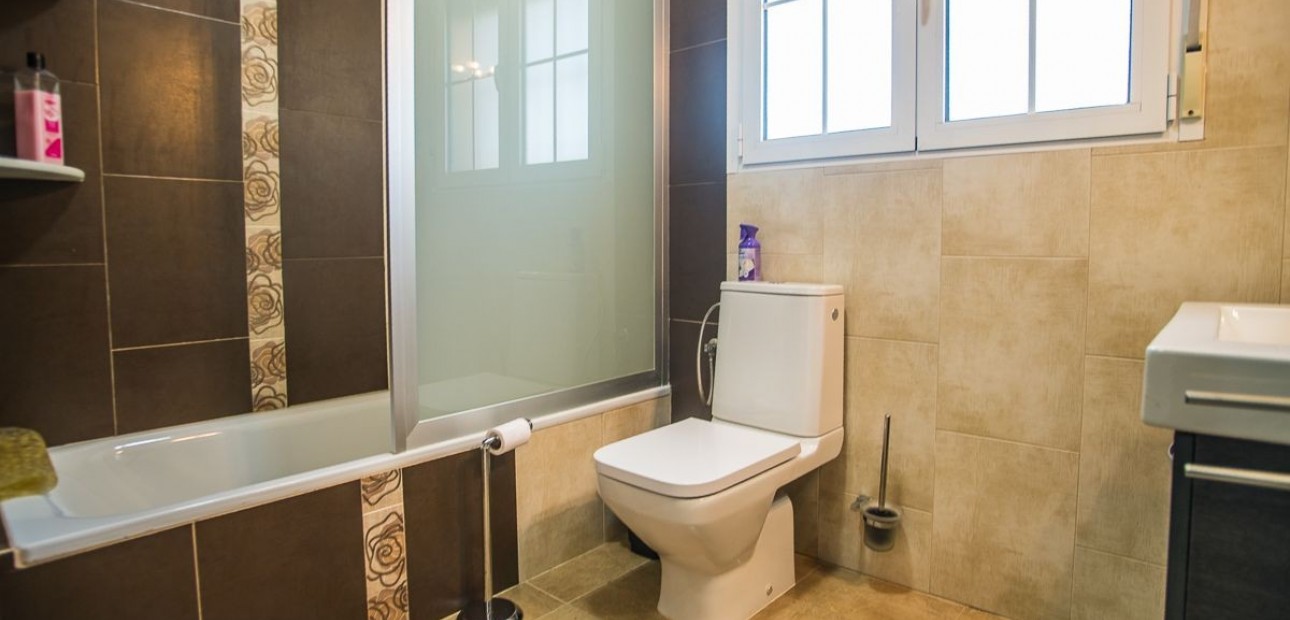 Venta - Villa -
CATRAL - Catral