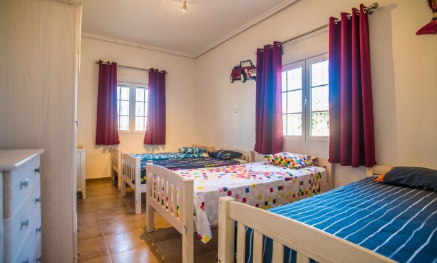 Venta - Villa -
CATRAL - Catral