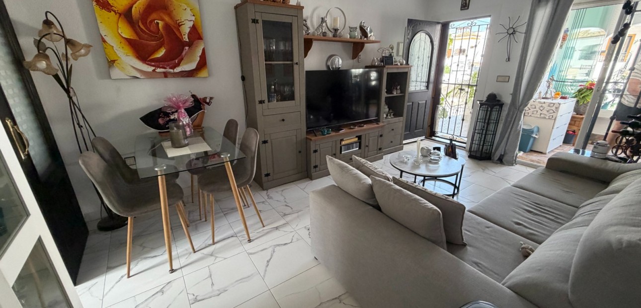 Venta - Apartamento / piso -
Orihuela - Entre Naranjos Vistabella