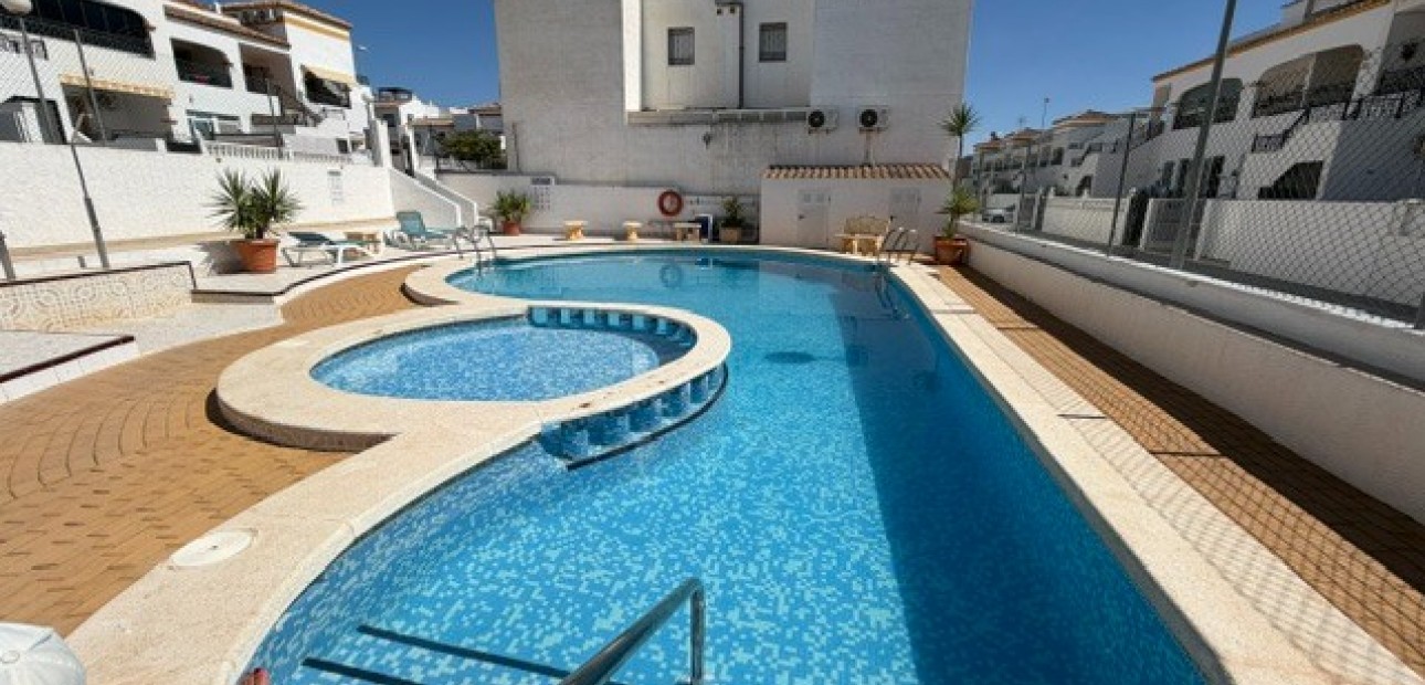 Venta - Apartamento / piso -
Orihuela - Entre Naranjos Vistabella