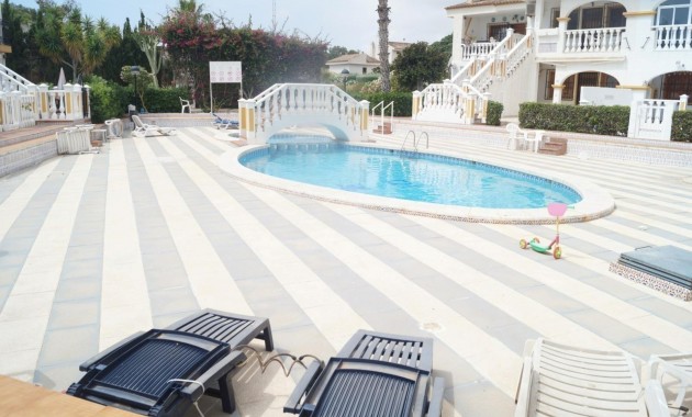 Venta - Bungalow -
Orihuela Costa - Rocio del Mar