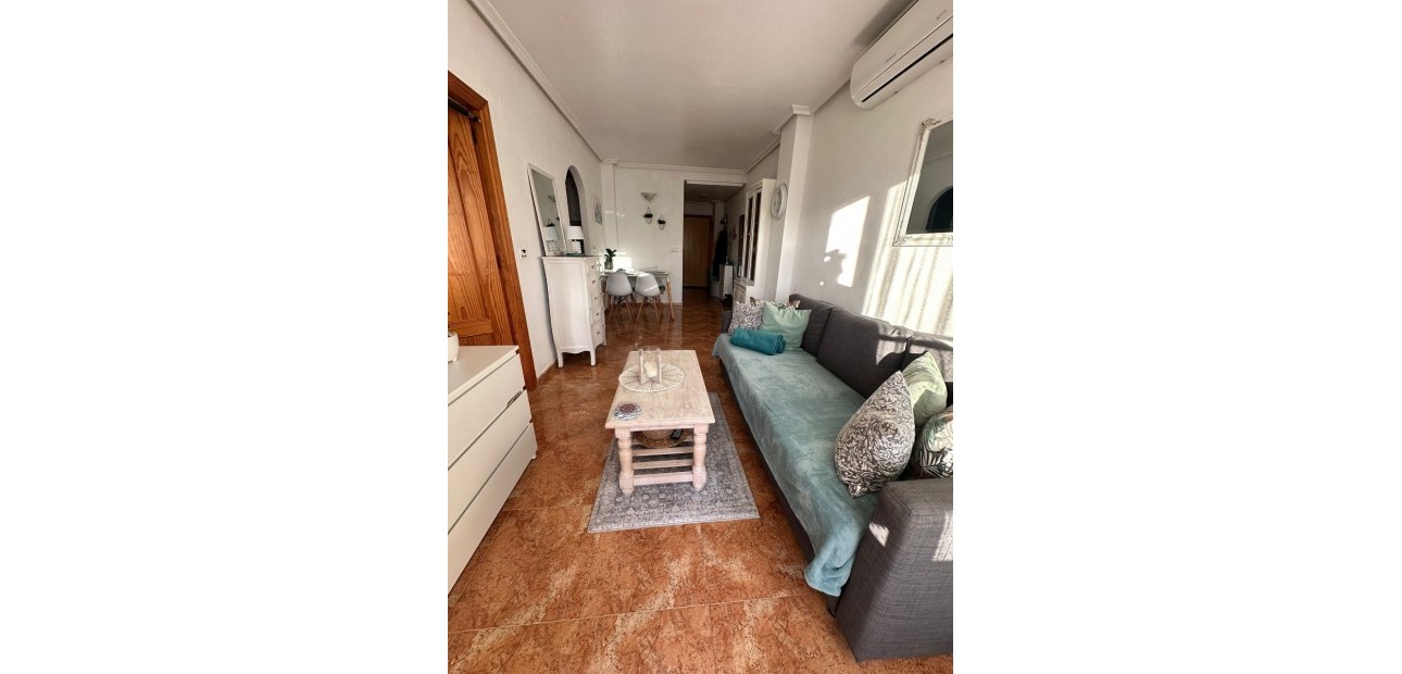 Venta - Apartamento / piso -
Torrevieja - El Molino