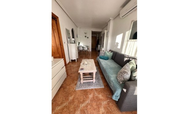 Venta - Apartamento / piso -
Torrevieja - El Molino