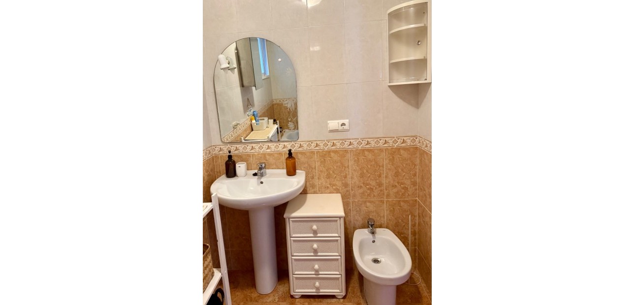 Venta - Apartamento / piso -
Torrevieja - El Molino
