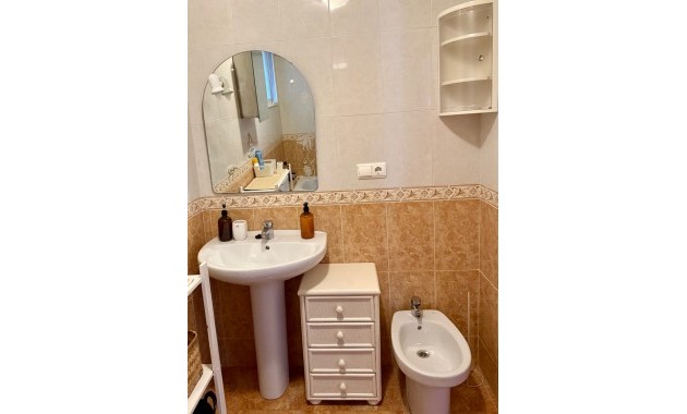 Venta - Apartamento / piso -
Torrevieja - El Molino