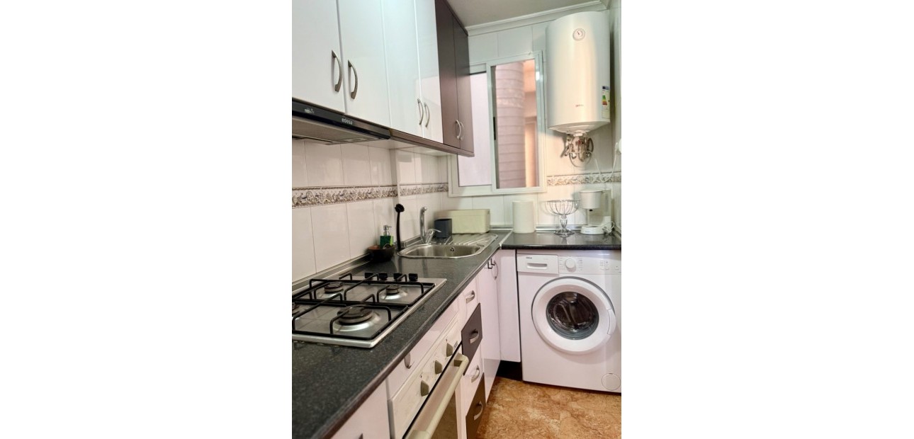 Venta - Apartamento / piso -
Torrevieja - El Molino