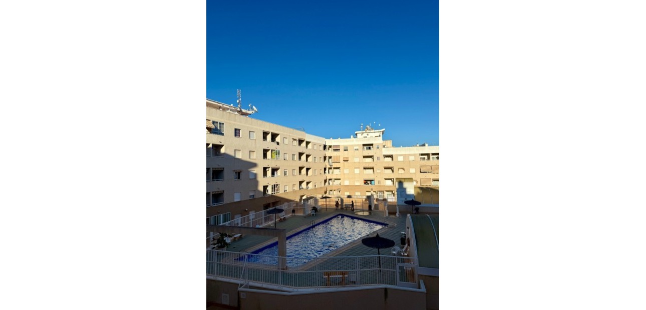 Venta - Apartamento / piso -
Torrevieja - El Molino