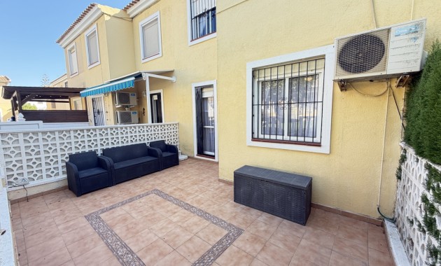Venta - Apartamento / piso -
Orihuela Costa - Villamartin