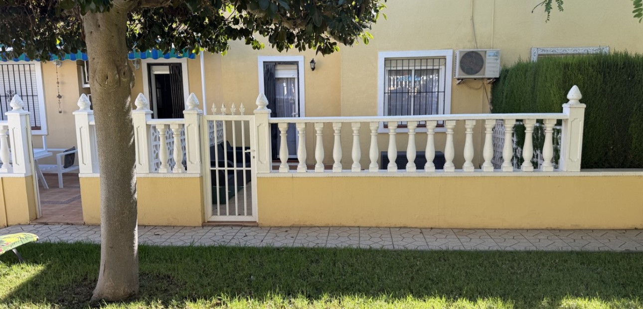Venta - Apartamento / piso -
Orihuela Costa - Villamartin