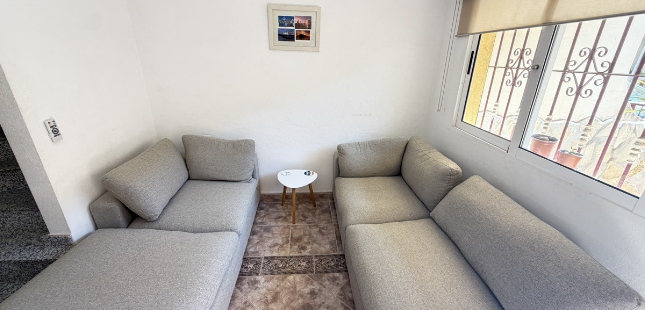 Venta - Adosado -
Orihuela Costa - La Zenia