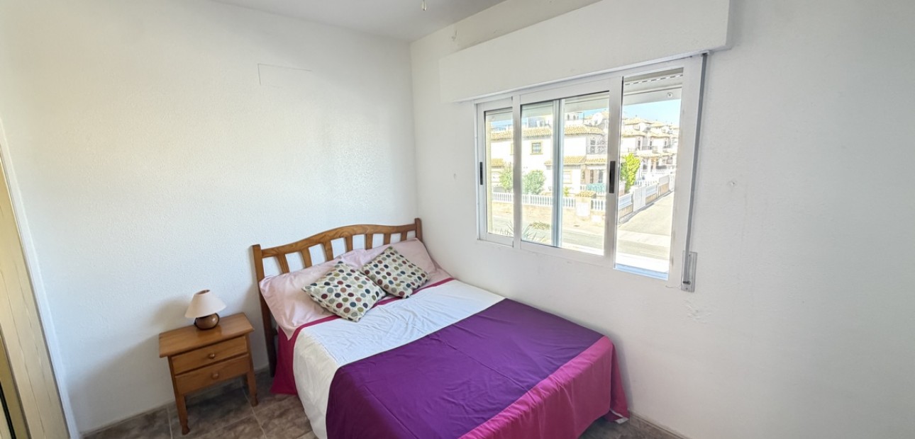 Venta - Adosado -
Orihuela Costa - La Zenia