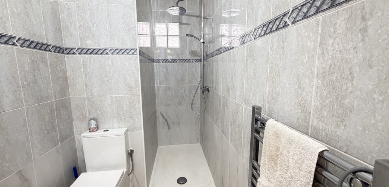Venta - Adosado -
Orihuela Costa - La Zenia
