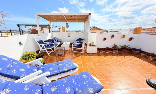 Venta - Apartamento / piso -
Los Montesinos - La Herrada