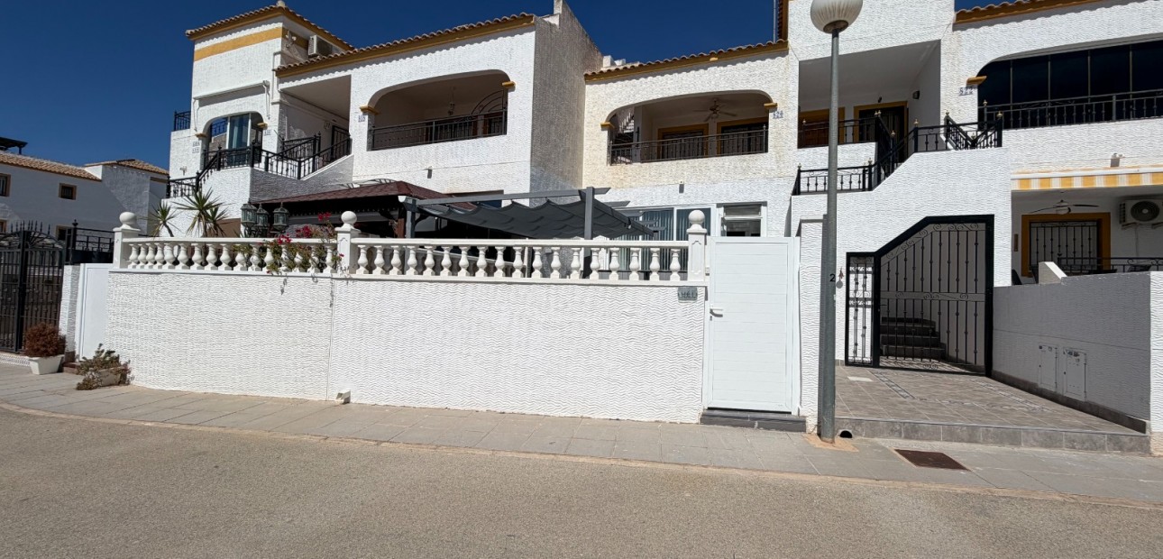Venta - Apartamento / piso -
Orihuela - Entre Naranjos Vistabella