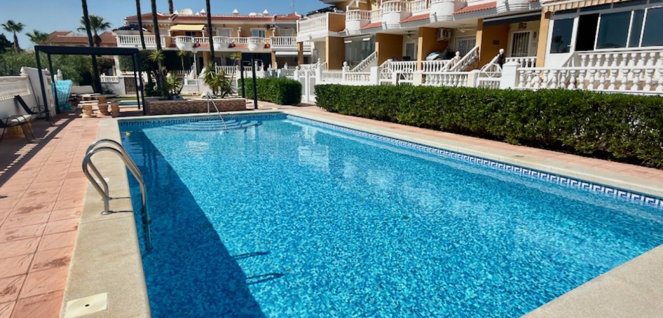 Herverkoop - Villa -
Ciudad Quesada - Doña Pena