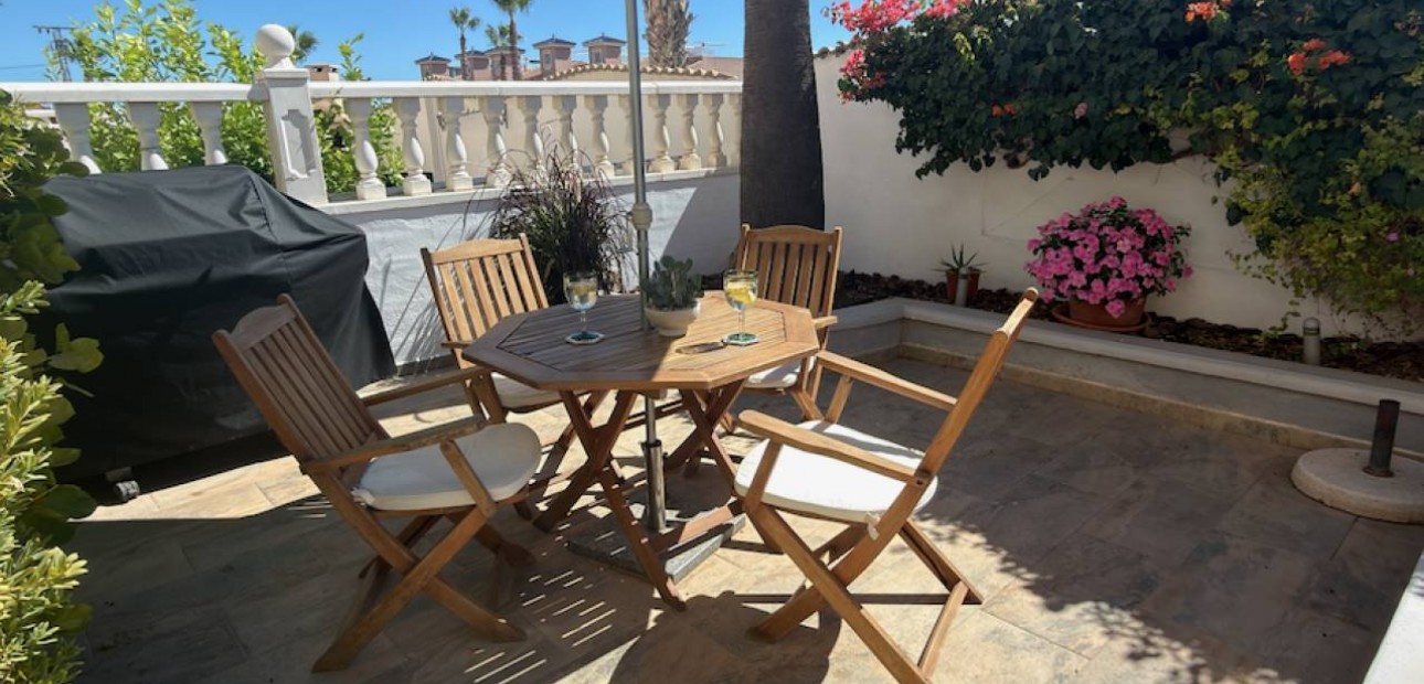 Herverkoop - Villa -
Ciudad Quesada - Doña Pena