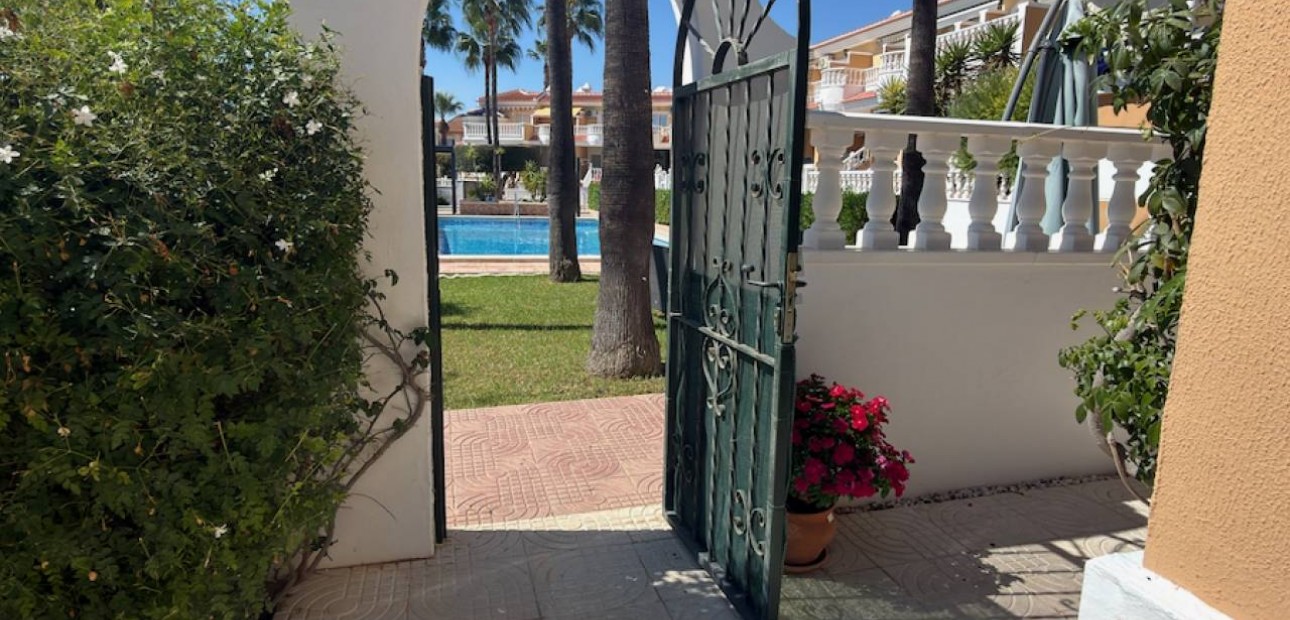 Herverkoop - Villa -
Ciudad Quesada - Doña Pena