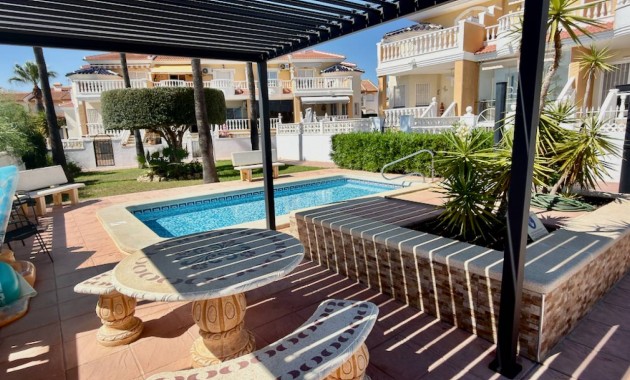 Herverkoop - Villa -
Ciudad Quesada - Doña Pena