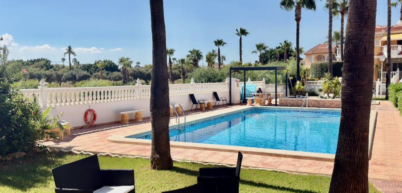 Herverkoop - Villa -
Ciudad Quesada - Doña Pena