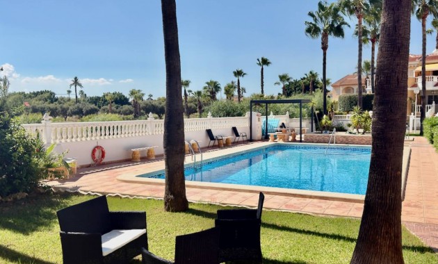 Herverkoop - Villa -
Ciudad Quesada - Doña Pena